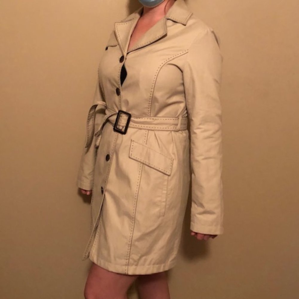 Light Fall/Spring Rain Coat - Picture 2 of 3